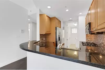235 Cocoanut Avenue #108B, Sarasota, FL 34236 - Photo 13