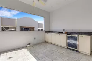 235 Cocoanut Ave, Sarasota, FL 34236 - Photo 35