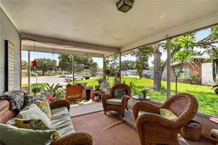 535 Caruso Pl, Sarasota, FL 34237 - Photo 5