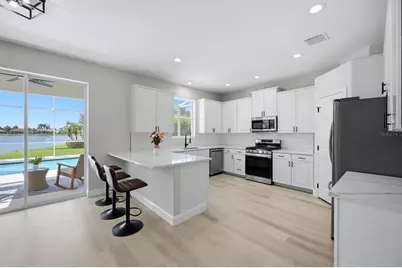 6904 74th Street Circle E, Bradenton, FL 34203 - Photo 13
