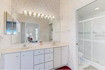 2424 Bay Drive #2424/2426, Bradenton, FL 34207 - Photo 21