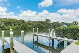 2424 Bay Dr, Bradenton, FL 34207 - Photo 27