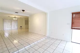 2516 E Milmar Dr, Sarasota, FL 34237 - Photo 5