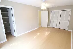 2516 E Milmar Dr, Sarasota, FL 34237 - Photo 15
