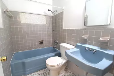 2516 E Milmar Drive, Sarasota, FL 34237 - Photo 11