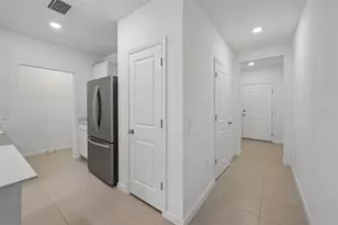 6391 Waterstone Pl, Sarasota, FL 34240 - Photo 13