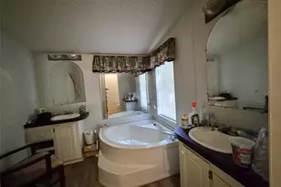 21508 NW 190th Ave, High Springs, FL 32643 - Photo 15