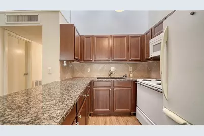 500 N Jefferson Avenue #B-5, Sarasota, FL 34237 - Photo 5