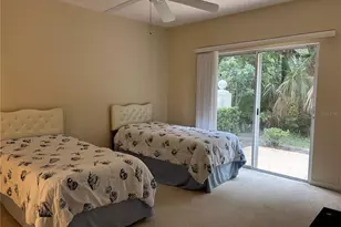318 Clearbrook Cir, Venice, FL 34292 - Photo 9