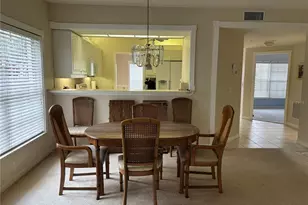 318 Clearbrook Cir, Venice, FL 34292 - Photo 7