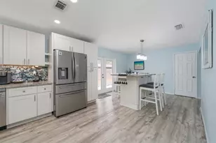 7311 Broughton St, Sarasota, FL 34243 - Photo 9