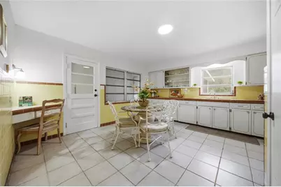 2216 E McBerry Street, Tampa, FL 33610 - Photo 9