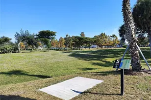 2155 Wood St, Sarasota, FL 34237 - Photo 31