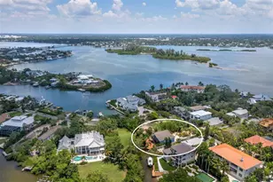 4114 Roberts Point Cir, Sarasota, FL 34242 - Photo 35