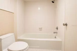 2675 Gulf of Mexico Dr, Longboat Key, FL 34228 - Photo 11