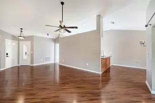 4910 6th Ave E, Bradenton, FL 34208 - Photo 9