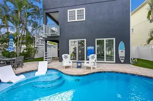 159 Crescent Dr, Anna Maria, FL 34216 - Photo 57