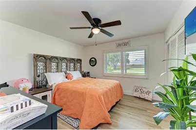 18565 Edgewater Drive, Port Charlotte, FL 33948 - Photo 23