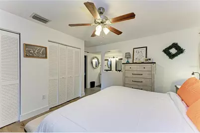 18565 Edgewater Drive, Port Charlotte, FL 33948 - Photo 17
