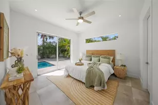 2532 Fruit Tree Dr, Sarasota, FL 34239 - Photo 17