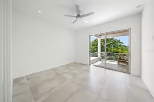 2532 Fruit Tree Dr, Sarasota, FL 34239 - Photo 23