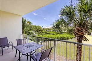 3259 Mangrove Point Dr, Ruskin, FL 33570 - Photo 9