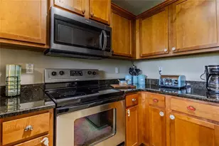 3259 Mangrove Point Dr, Ruskin, FL 33570 - Photo 11