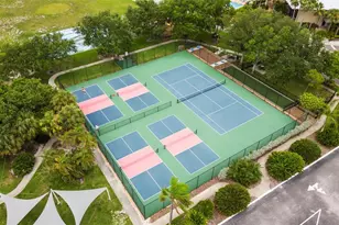 3259 Mangrove Point Dr, Ruskin, FL 33570 - Photo 41