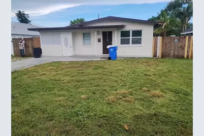 2217 20th Avenue W, Bradenton, FL 34205 - Photo 1
