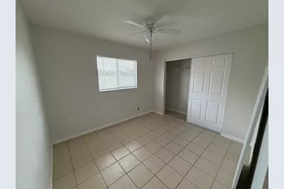 1802 Martin Luther King Avenue E, Bradenton, FL 34208 - Photo 5
