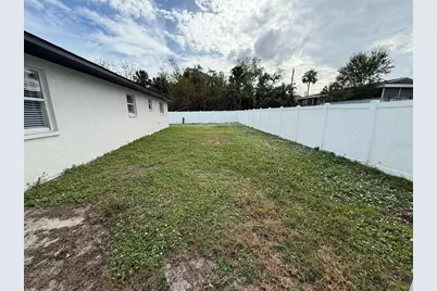 1802 Martin Luther King Avenue E, Bradenton, FL 34208 - Photo 9
