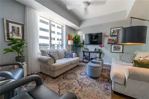 1350 Main St, Sarasota, FL 34236 - Photo 9