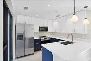 1558 4th St, Sarasota, FL 34236 - Photo 9