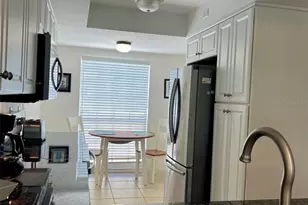 5242 Wedgewood Ln, Sarasota, FL 34235 - Photo 5