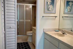 5242 Wedgewood Ln, Sarasota, FL 34235 - Photo 9