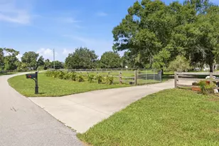 3810 Hidden River Rd, Sarasota, FL 34240 - Photo 3