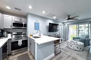 902 Gibbs Rd, Venice, FL 34285 - Photo 3