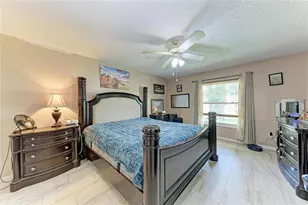1520 Sunnyhills Dr, Brandon, FL 33510 - Photo 15