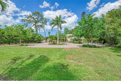 2137 Worrington Street, Sarasota, FL 34231 - Photo 11