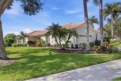 8050 Victoria Falls Circle, Sarasota, FL 34243 - Photo 3