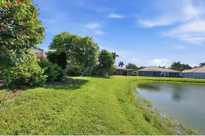 8050 Victoria Falls Circle, Sarasota, FL 34243 - Photo 33