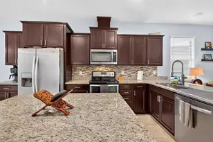 1407 Custer Bayou St, Ruskin, FL 33570 - Photo 15