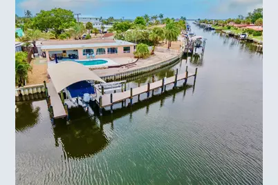 4223 Royal Palm Drive, Bradenton, FL 34210 - Photo 3