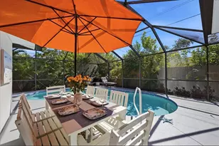 2428 Whippoorwill Cir, Sarasota, FL 34231 - Photo 3