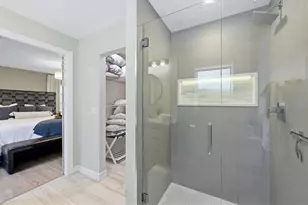 2428 Whippoorwill Cir, Sarasota, FL 34231 - Photo 35