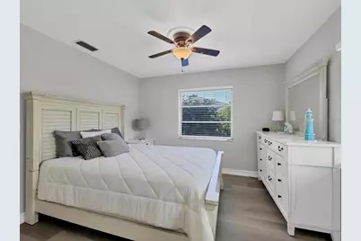 2428 Whippoorwill Circle, Sarasota, FL 34231 - Photo 27