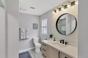 2428 Whippoorwill Cir, Sarasota, FL 34231 - Photo 23