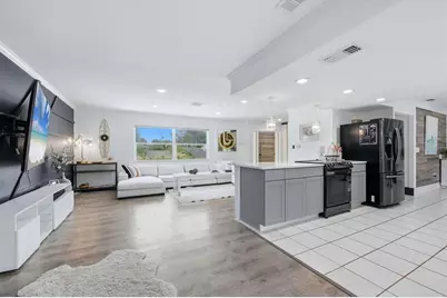 3615 Egerton Circle, Sarasota, FL 34233 - Photo 9