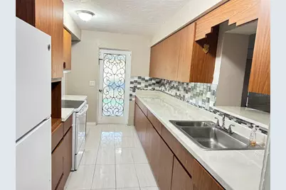 2921 Ridge Avenue, Sarasota, FL 34235 - Photo 3
