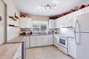 2404 22nd Ave W, Bradenton, FL 34205 - Photo 19
